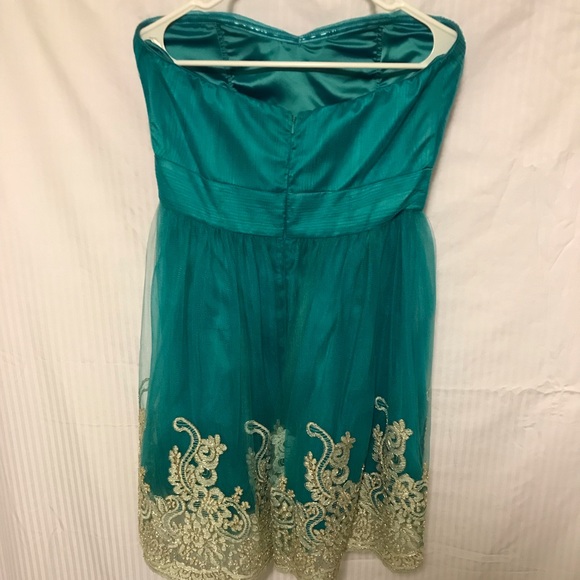 Prom Dress - Picture 2 of 2